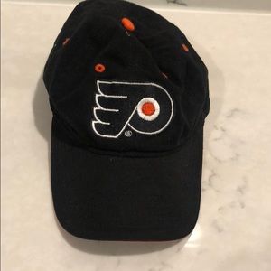 Flyers hat